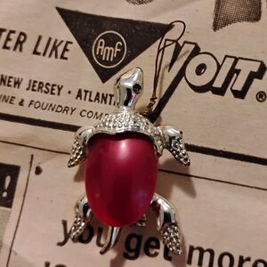 Silver and Fuschia Turtle Pendant/Brooch 🐢